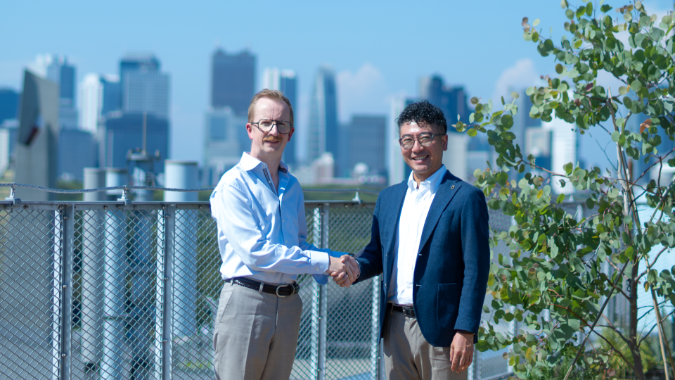 Hubject社とプラゴ、日本におけるPlug&Charge普及推進に向けたパートナーシップを締結